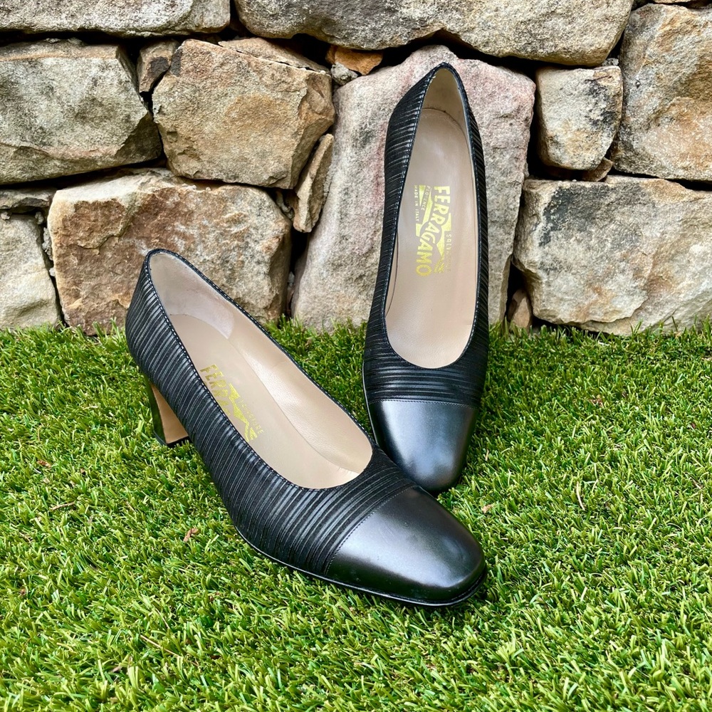 Salvatore Ferragamo Black Heels Classic Design